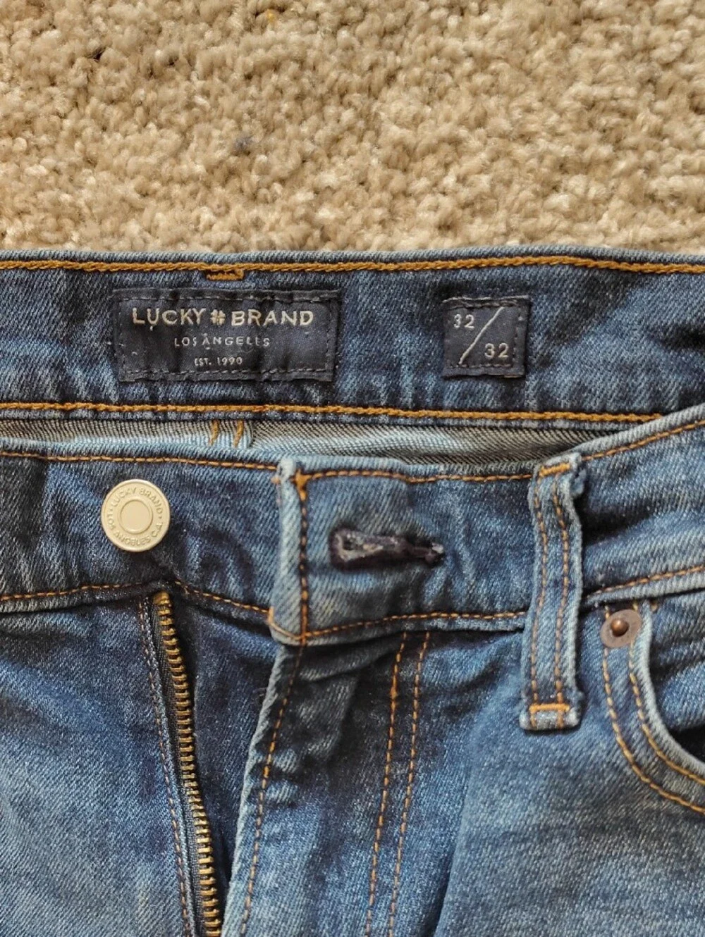 Lucky Brand 32 get